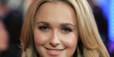 Hayden Panettiere - 3