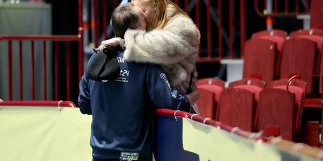 Dagur Sigurdsson s tajanstvenom ženom