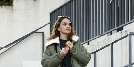 Rachael Leigh Cook - 8