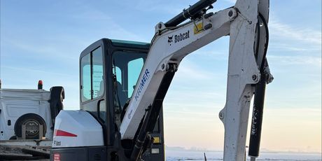 Osnovna djelatnost firme Cervino d.o.o. je iznajmljivanje građevinske mehanizacije i opreme. - 19