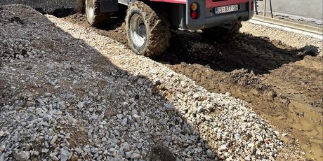 Osnovna djelatnost firme Cervino d.o.o. je iznajmljivanje građevinske mehanizacije i opreme. - 20