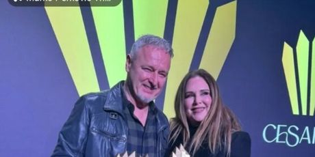 Thompson sa suprugom