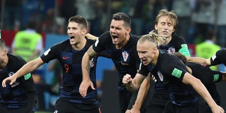Slavlje hrvatskih igrača protiv Danske (Foto: AFP)