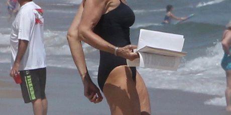 Sarah Jessica Parker na plaži (Foto: Profimedia)