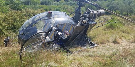 Helikopter prisilno sletio na Zlarin (Foto: Pavle Branica) - 6