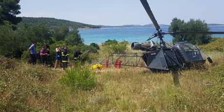 Helikopter prisilno sletio na Zlarin (Foto: Pavle Branica) - 8