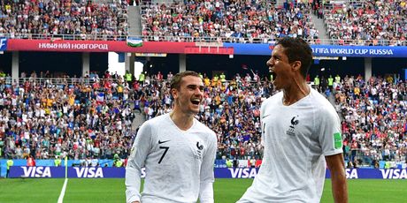 Griezmann i Varane (Foto: AFP)