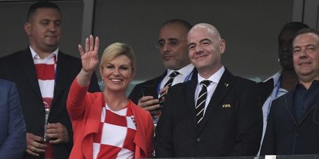Predsjednica Kolinda Grabar-Kitarović u svečanoj loži na stadionu u Sočiju (Foto: AFP) - 3