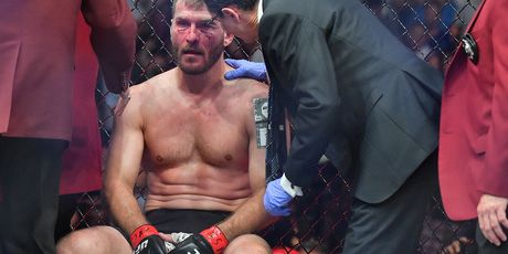 Stipe Miočić nakon poraza od Cormiera (Foto: AFP)