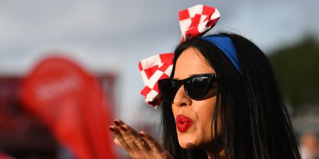 Hrvatska navijačica (Foto: AFP)