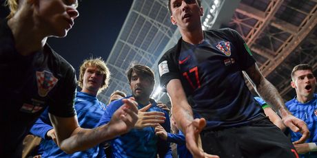 Fotograf iz Salvadora u slavlju hrvatskih nogometaša (Foto: AFP)