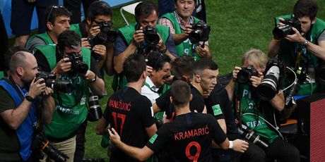 Fotograf iz Salvadora u slavlju hrvatskih nogometaša (Foto: AFP)