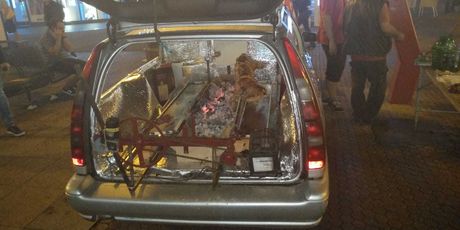 Janjetina na Trgu bana Jelačića (Foto: Snimio čitatelj) - 7