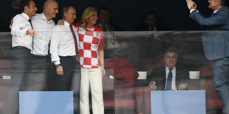 Kolinda Grabar-Kitarović u VIP loži na finalu SP-a (Foto: AFP)