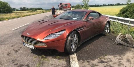 Aston Martin (Foto: englishrussia.com) - 3