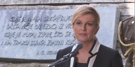 Kolinda Grabar-Kitarović u Jasenovcu (Foto: Dnevnik.hr)