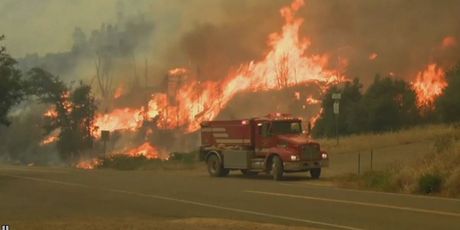 Požar u Kaliforniji (Foto: screenshot/APTN)