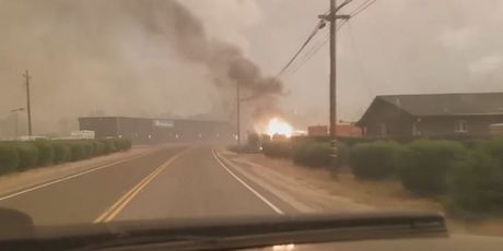 Katastrofalan požar u Kaliforniji (Screenshot: AP)