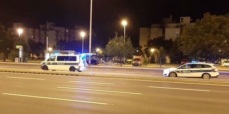 Automobil naletio na pješaka u Zagrebu (Foto: Dnevnik.hr) - 5