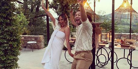 Chrissy Teigen i John Legend (Foto: Instagram)