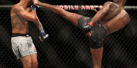 Jones udara Santosa (Foto: AFP)
