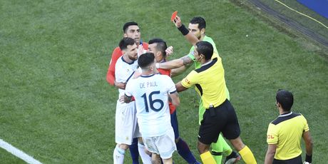 Messi isključen na Copa Americi (Foto: AFP)