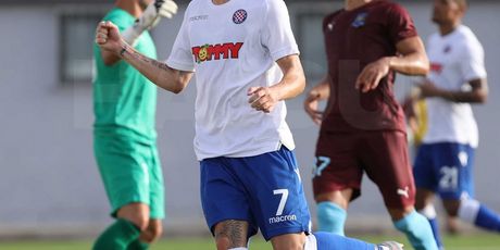 Gyurcso slavi pogodak protiv Gzire United (Foto: Robert Matić / hajduk.hr)