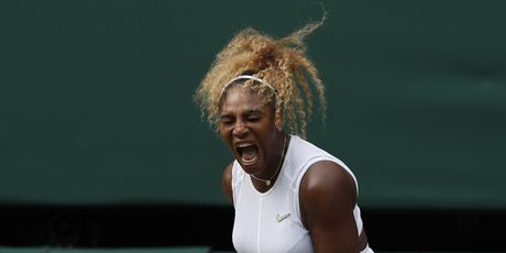 Serena Williams slavi osvajanje poena (Foto: AFP)