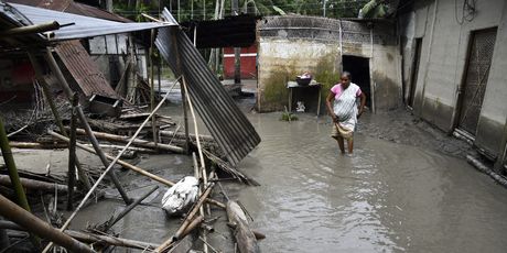 Velike poplave u Indiji (Foto: AFP) - 3