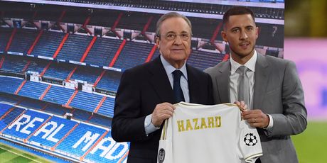 Eden Hazard s dresom Reala bez broja (Foto: AFP)