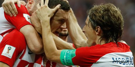 Modrić i Perišić slave pogodak u Rusiji (Foto: AFP)