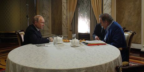 Vladimir Putin i Oliver Stone (Foto: kremlin.ru)
