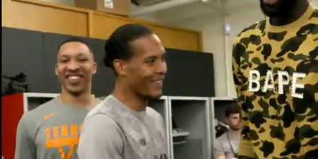 Virgil Van Dijk i Tacko Fall (Foto: Screenshot)