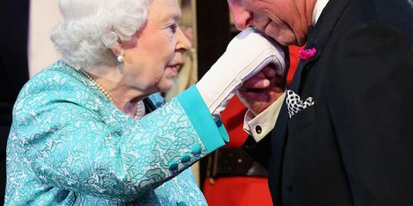 Kraljica Elizabeta II. i princ Charles (Foto: Getty Images)