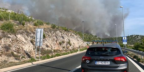 Požar kod Šibenika (Dnevnik.hr)