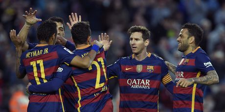 Lionel Messi, Neymar, Dani Alves i Luis Suarez (Foto: AFP)