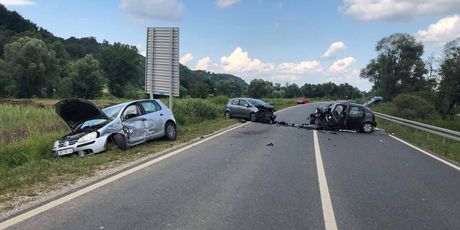 Nesreća na staroj Zagorskoj cesti (Foto: Facebook stranica/Policija zaustavlja-Krapinsko zagorska županija)