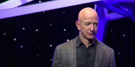 Bitka bogataša za svemir - 1