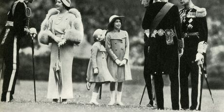 Princeza Margaret i kraljica Elizabeta kao djevojčice
