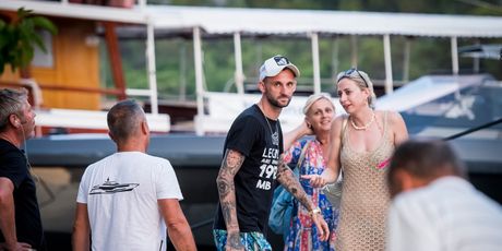 Marcelo Brozović s obitelji i prijateljima na ljetovanju u Skradinu - 5