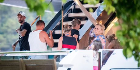 Marcelo Brozović s obitelji i prijateljima na ljetovanju u Skradinu - 21