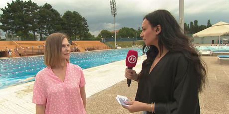 Instruktorica plivanja Sanja Žuti Bradley i reporterka Dnevnika Nove TV Sara Duvnjak