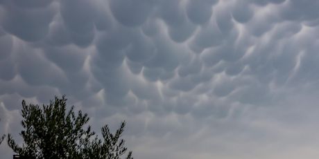 Mammatus oblaci nad Zadrom - 4
