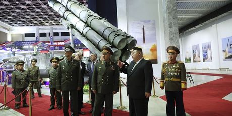 Kim Jong Un i Sergej Šojgu - 1
