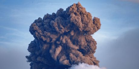 Erupcija