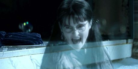 Plačljiva Myrtla (Shirley Henderson) u Harry Potteru – 37 godina