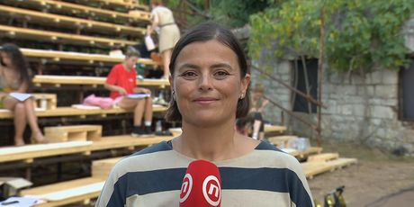 Ana Vela, reporterka In Magazina