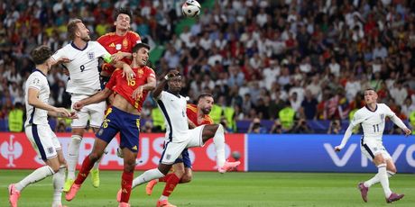 Robin Le Normand i Harry Kane