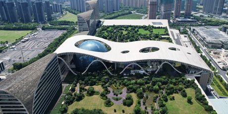 Vrt na krovu Međunarodnog izložbenog centra Hangzhou u Kini - 3