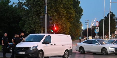 U blizini poduzeća, zaštitar je upotrijebio vatreno oružje